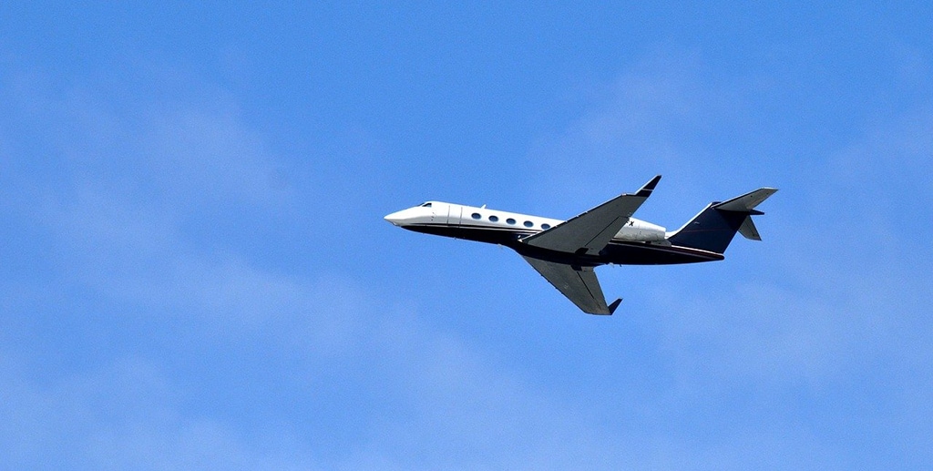 Skylark Aviation Expert offers you a very high-quality Private Jet Rental service | Image par Paul Brennan de Pixabay